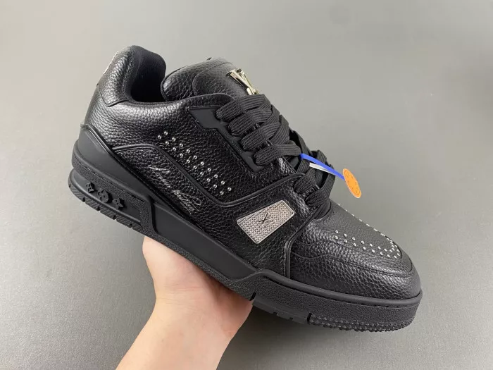 Rep 【Free Shipping】 LV TRAINER SNEAKER 24121003 0115