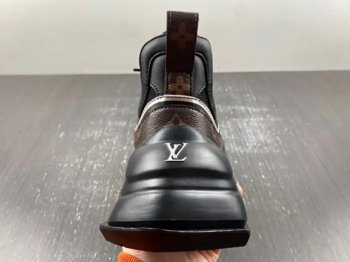 Reps 【Free Shipping】 LV Archlight Sneakers 0130