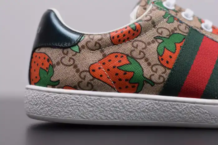 Reps 【Free Shipping】 GUCC ACE EMBROIDERED LOW-TOP SNEAKER 431920 DOPEO 9064 0125