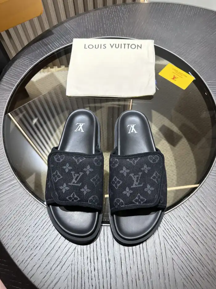 Rep 【Free Shipping】 LV Miami Mule 24052705 0130