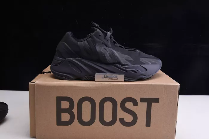 Cheap 【Free Shipping】 Adidas Yeezy Boost 700 MNVN Triple Black FV4440 0112