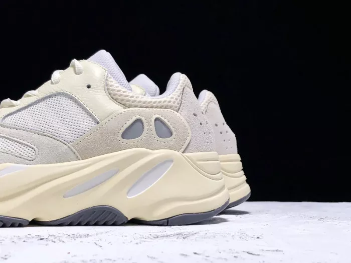 Reps 【Free Shipping】 Adidas Yeezy Boost 700 Analog EG7596 0112