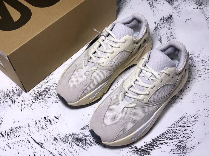 Reps 【Free Shipping】 Adidas Yeezy Boost 700 Analog EG7596 0112