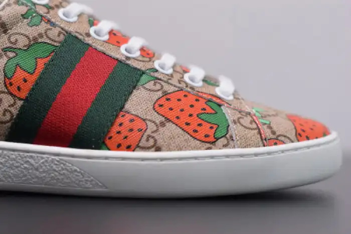 Reps 【Free Shipping】 GUCC ACE EMBROIDERED LOW-TOP SNEAKER 431920 DOPEO 9064 0125