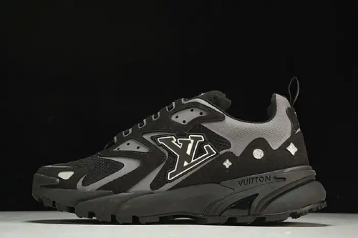 Rep 【Free Shipping】 LV RUNNER TATIC SNEAKER 1A9UNT 0130