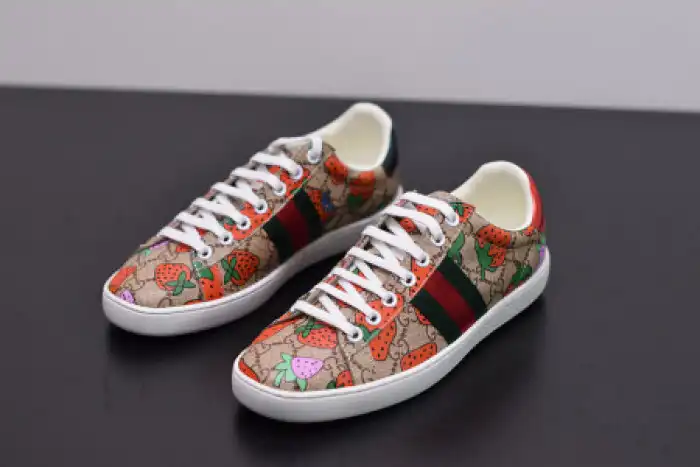 Reps 【Free Shipping】 GUCC ACE EMBROIDERED LOW-TOP SNEAKER 431920 DOPEO 9064 0125